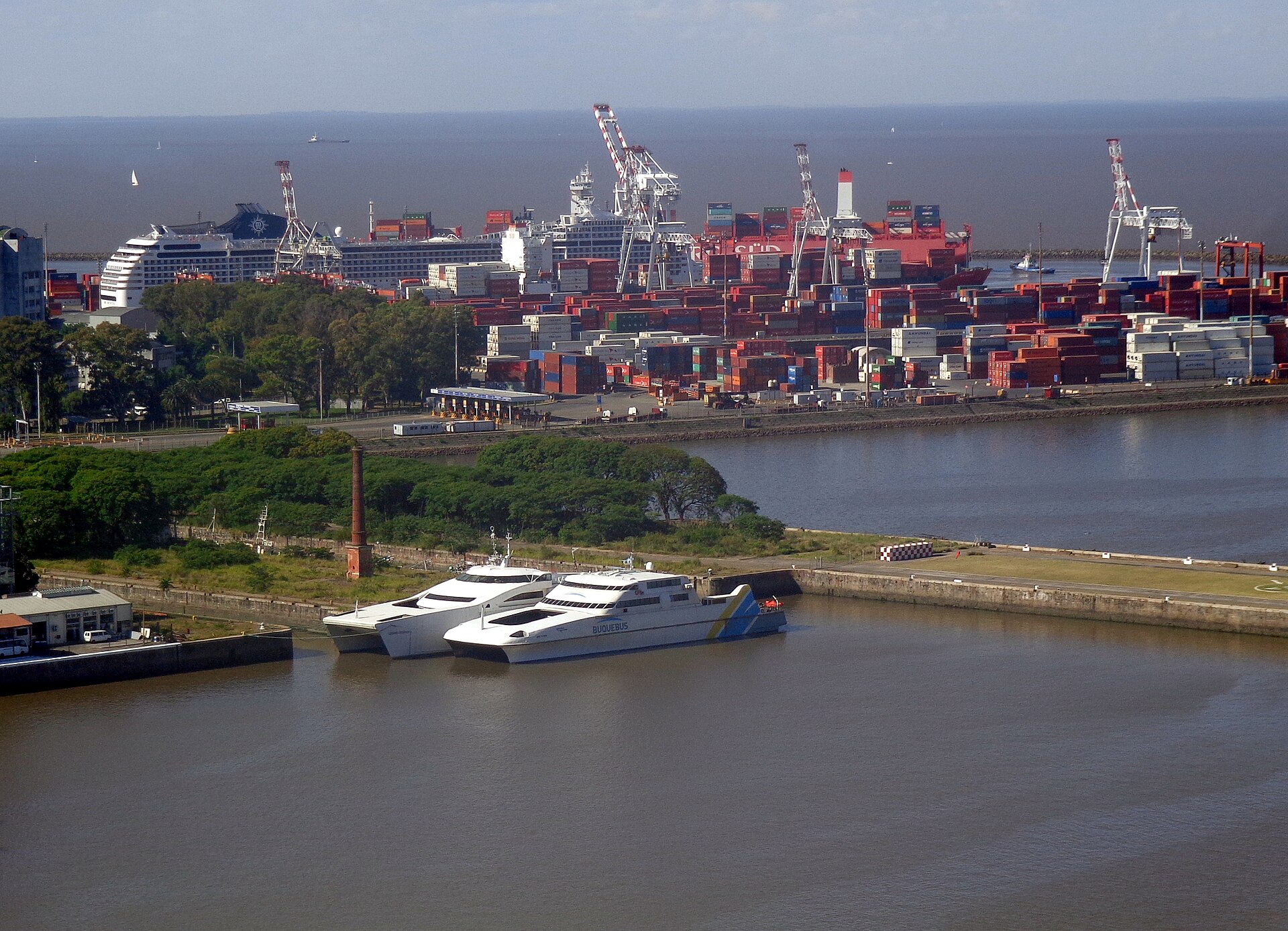 Ferry a Colonia